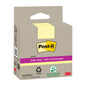 Eine Packung Post-it® Super Sticky 100% Recycling Notes (76x76mm, 70 Blatt/Block, 100% PEFC) von 3M Deutschland GmbH. Die braune Schachtel zeigt ein gelbes Post-it-Logo, ein Recycling-Symbol und ein grünes Symbol für erneuerbare Klebstoffe.