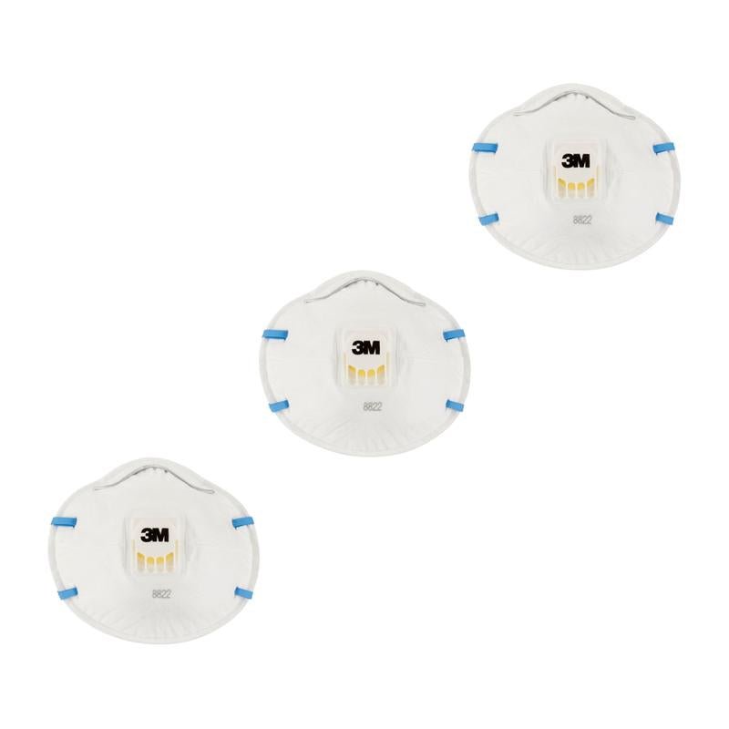 Tre maschere antipolvere 3M™ Cool Flow™ 8822, FFP2 con valvola di 3M Deutschland GmbH con valvole gialle e bande blu sono disposte diagonalmente su uno sfondo bianco.