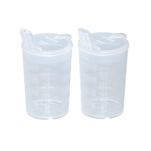 Il bicchiere melinip ECO di Helmut Schwarz GmbH è composto da due bicchieri dosatori trasparenti con coperchio a scatto, con chiare marcature in ml da 25 ml a 200 ml e beccucci ribaltabili da 4 mm; perfetto per l'uso preciso in ospedali o studi medici. Viene fornito in confezione da 10.